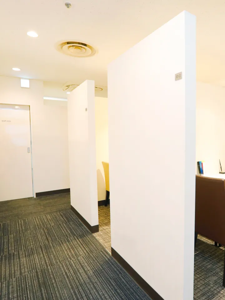 IBJメンバーズ 新宿西口店 店内