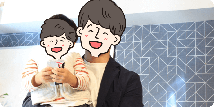 パパに抱っこしてもらうゆうたくん