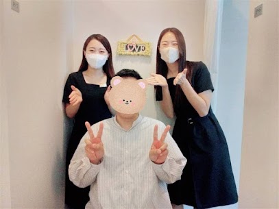 こんにちは☕
 
 神戸・三宮の結婚相談所IBJメンバーズ神戸店です! 
 
いつもブログをご覧いただきありがとうございます✨
 
今回は、IBJメンバーズ神戸店で 
ご成婚されたSさん(男性)の 
エピソードを担当カウンセラーよりご紹介いたします♡
 
 
 《Sさんについて》
年齢:当時32歳
ご入会時期:2025年4月 
成婚されたお相手との交際期間:5ヶ月 
 
 
《担当者から見たSさんの魅力》
行動力があり、とにかく笑顔が素敵!!男らしさも感じられる第一印象抜群の彼です!
 
 
《Sさんがご成婚まで進まれたポイント・強み》
常に積極的に行動し、自ら考えて行動に移せる方でした。
活動初めは毎週のように1日2・3名の方とお見合いを頑張ってくださいました。
そして、悩んだとき、迷ったときはいつもしっかりと連絡をくださっていたので、一緒に彼女の気持ちを確かめながら進んでいくことが出来た活動でした!
 
 
お仕事もバリバリ頑張りながらも、
IBJの仕組みを上手く活用いただき、婚活を両立させて
スムーズ素敵な女性とのご縁が繋がりましたね💑
 
どうぞ 末永くお幸せに♡
 
 『安心と喜びの多い将来にしていけるパートナーと出会いたい!』 『仕事が忙しい中でも婚活を進めたい!』 
という方は、 是非一度IBJメンバーズ神戸店へお越しください!! 
 
※ IBJメンバーズ神戸店は三宮近郊の方だけではなく、 明石・加古川・姫路方面からお越しくださる方も多いです😌 
 
(四国・中国地方の方もお気軽にご連絡くださいませ) 
ご来店・オンラインにて無料婚活相談会絶賛受付中です!
 相談所を比較検討されている方は ぜひ弊社ホームページもご覧くださいませ ↓↓