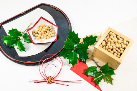 みなさんこんにちは💐
結婚相談所 IBJメンバーズ 名古屋店です！

2月といえば節分。
「鬼は外、福は内」の掛け声とともに、
一年の厄を払い、新しい福を迎え入れる節目の行事ですね👹✨

節分は、季節の分かれ目でもあり、
これからの一年をどんな流れにしたいかを考える大切なタイミング。
今年の恵方を向いて願いごとをするように、
ご縁についても少し立ち止まって思い描いてみませんか？

🌟 婚活ワンポイント

恵方巻きを食べるときのように、
「願いごとは一つに絞る」ことが婚活ではとても大切です。
条件を増やしすぎず、
「一緒に穏やかに過ごせる」「価値観を大切にできる」など、
譲れない軸を決めることで、ご縁はぐっと近づきます。

🌸 今が未来につながるスタート時期

この時期から婚活を始めると、
夏までにご婚約、そして2026年中のご入籍を目指せる
現実的なスケジュールが描けます。
春に出会い、夏に想いが固まり、
一年を通してご縁を育てていく流れです✨

IBJメンバーズ 名古屋店では、
真剣に結婚を考える方のために、
専任カウンセラーが一人ひとりに寄り添い、
出会いからご成婚までを丁寧にサポートしています💐

📅 無料カウンセリング受付中
名古屋駅徒歩3分、完全予約制でゆっくりご相談いただけます。

節分をきっかけに、
「福」となるご縁を迎える一歩を踏み出してみませんか？