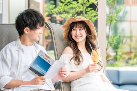 こんにちは^^！！
【　結婚相談所IBJメンバーズ有楽町店　】です！
 
✓まずは、ここからチェック！
https://www.loungemembers.com/yurakucho/


皆様、初デート何をしたら良いか悩みませんか？？

本日は、
【婚活初デートで喜ばれる場所ランキング！！】

ということで、失敗しないデートランキングをご紹介いたします！
 

【 婚活初デートで喜ばれる場所ランキング 】

🌟第1位：カフェ
落ち着いて話せて長さも調整できる王道スポット。
静かすぎず、にぎやかすぎない雰囲気が◎。
 
🌟 第2位：ランチ
ディナーより気軽で「帰りやすい安心感」も。
オシャレすぎないお店の方が堅苦しくなりにくいので好印象！
 
🌟第3位：散歩（公園・街並み）
軽い運動をしながら自然に会話ができるので「沈黙が気にならない」メリットあり！
 
🌟第4位：美術館・水族館
共通の話題が自然と生まれるため、会話に困らない。静かな雰囲気で落ち着いた関係づくりにも。
 
🌟第5位：趣味系スポット（本屋・雑貨屋など）
「一緒の時間を楽しむ感覚」が持てるので、相性チェックにも役立ちます。
 
1番は2人が楽しめること。
案が思いつかないときには是非参考にしてみてくださいね✨
 

IBJメンバーズ有楽町店では
【無料婚活相談】を行っております！
「可能性を最大化する環境」
「最高の味方」がいます。
わたしたちは、いっしょに悩んだり、
考えたり、励ましたりしながら
自分のことのように本気になって
あなたの婚活をサポートします。
 
♡業界最大級の会員・婚約までサポート♡
【　本気の人だけの、IBJメンバーズ　】
まずはお気軽にご相談下さい。

来店予約はこちらから↓↓
https://www.loungemembers.com/yurakucho/
地下鉄有楽町駅直結★徒歩1分！！
 
【IBJの動画もご紹介させていただきます】
結婚相談所で活動をするのに一番大事なこととは？
https://www.youtube.com/watch?v=dHnL7PsbZQc&t=52s