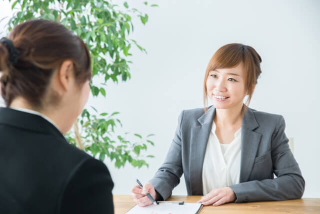 結婚したいのなら恋愛占いに頼らずプロに相談しよう！