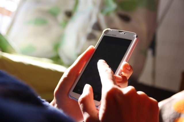 4.スマホや時計を見るのは最低限