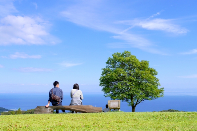 ２　ゆったりした時間を一緒に過ごせる女性