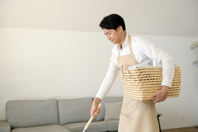 日本の男性の平均初婚年齢と生涯未婚率