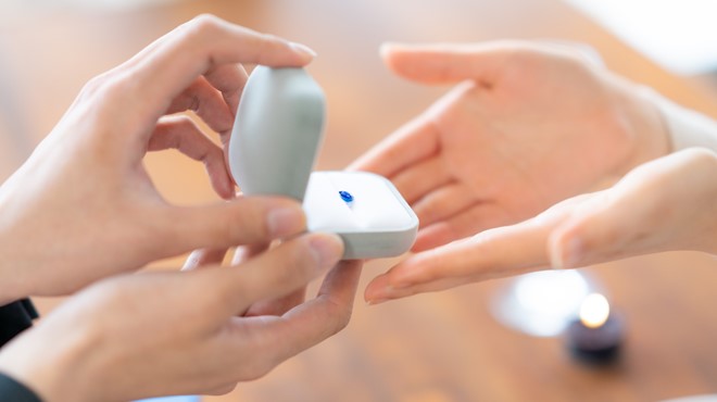 【男性必見】失敗しないプロポーズのタイミングって？ 現役カウンセラーが解説！